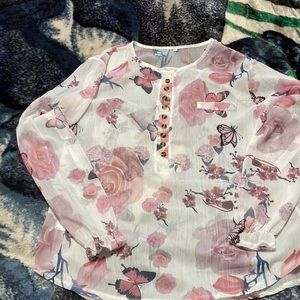 Cute long sleeves floral blouse pink, new, never warn